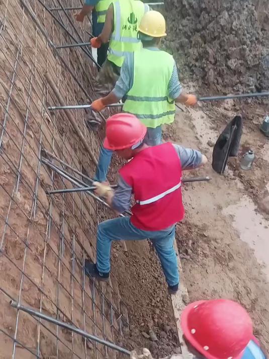 焦作中站区锚杆支护
